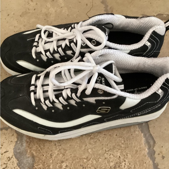 Skechers Women`s Shape Ups Strength Walking Sneaker-SZ 9 - Picture 2 of 7